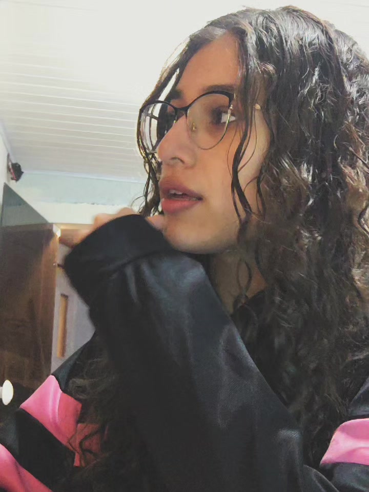@emy🔎