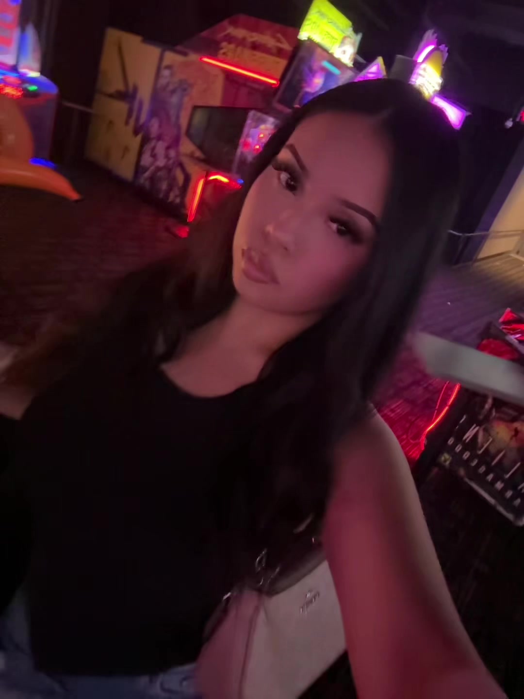 @𝑫𝑬𝑺𝑰