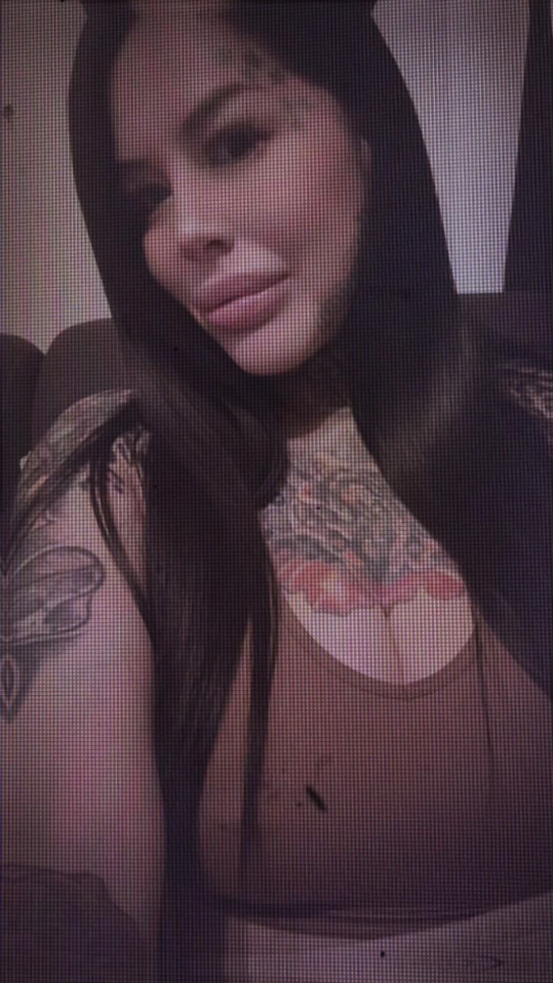 @2prettyniniluv