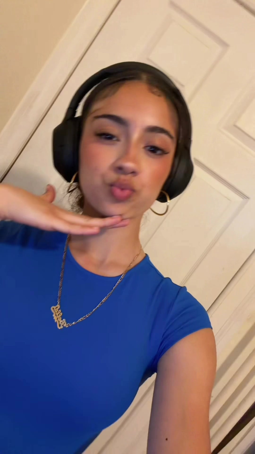 @bellabae