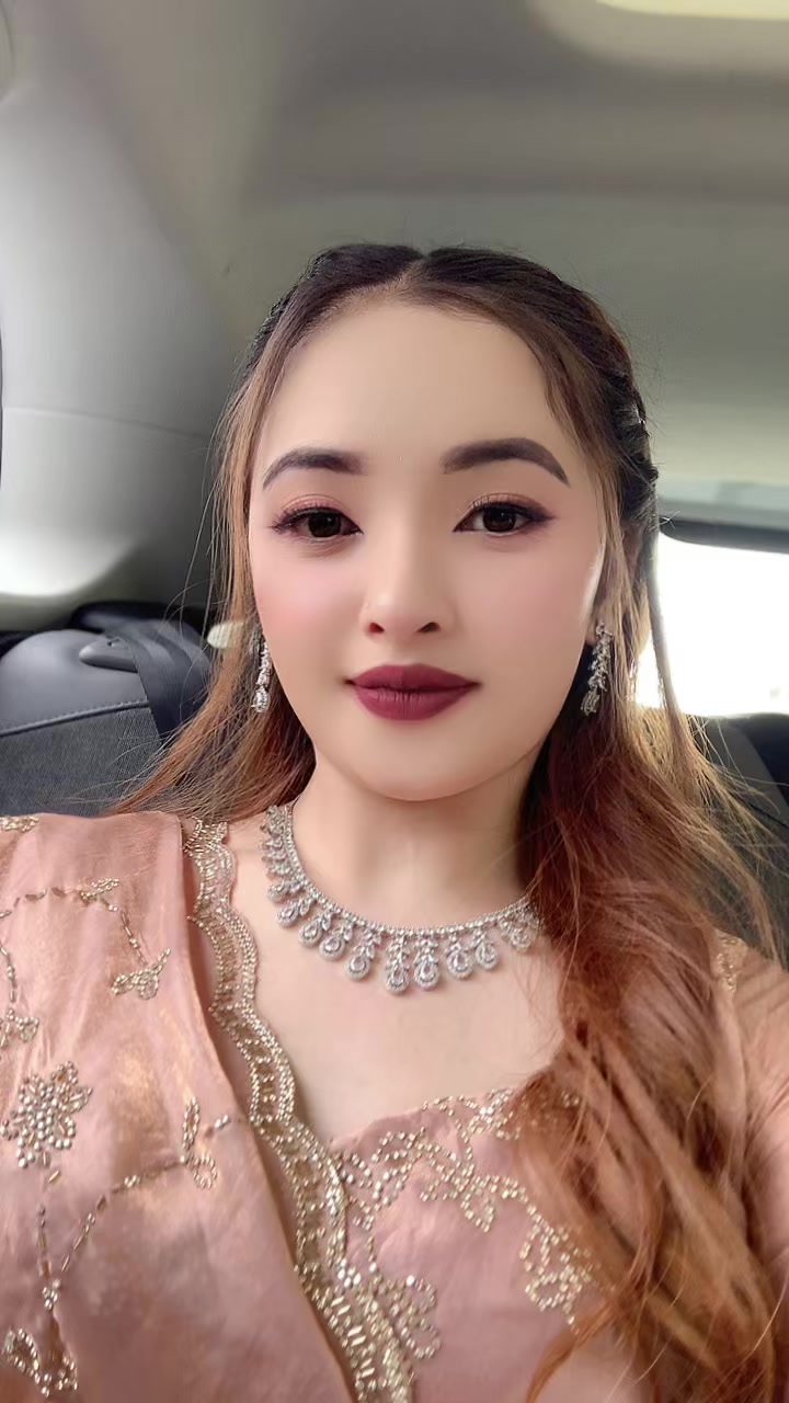 @Anita  Gurung🧿