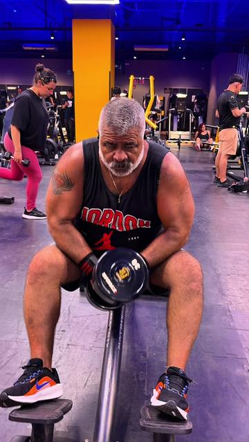 @ADRIAN  S&Uacute;PER OSO