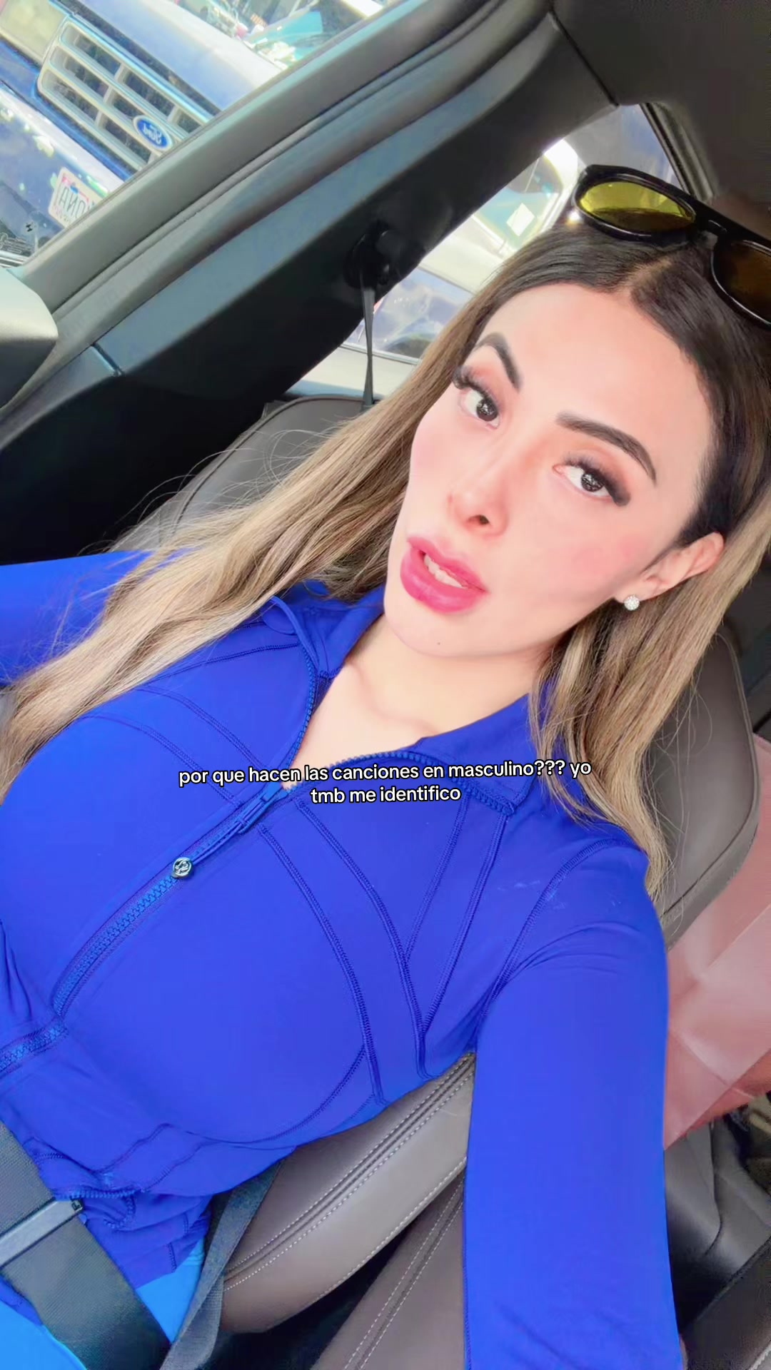 @Ana Flores