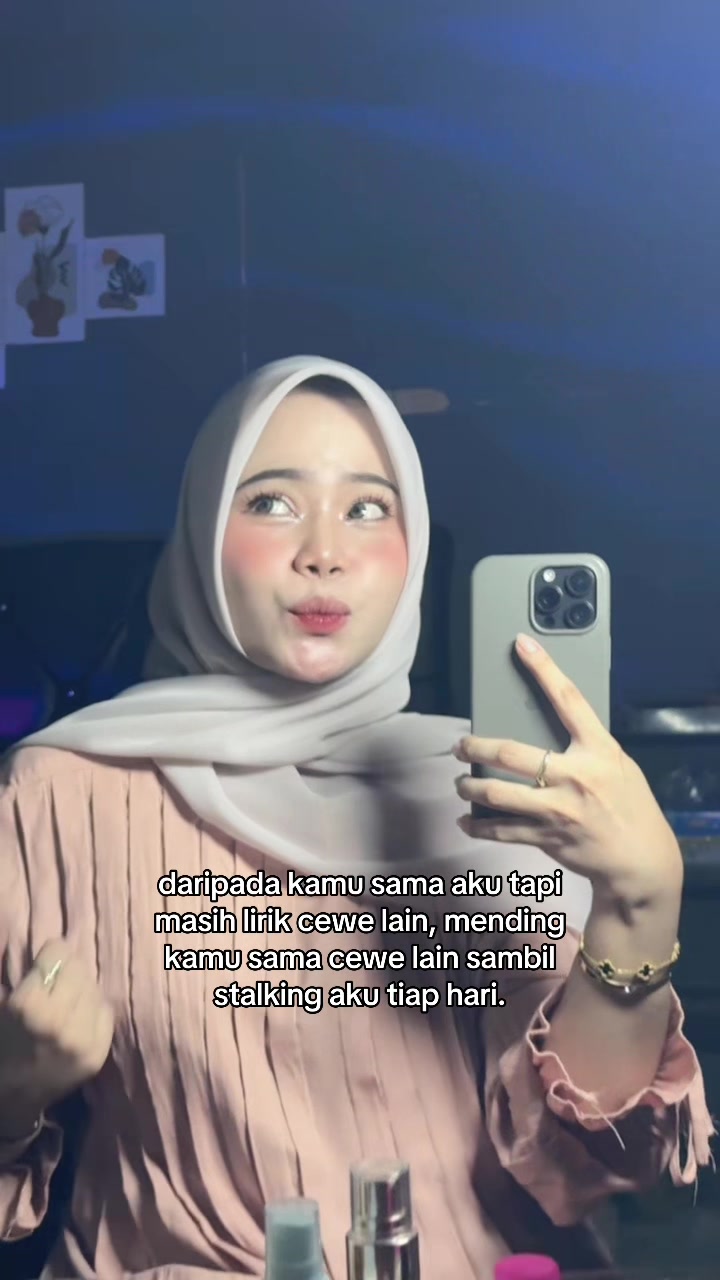 @˚⊹♡indahೃ࿔🎀