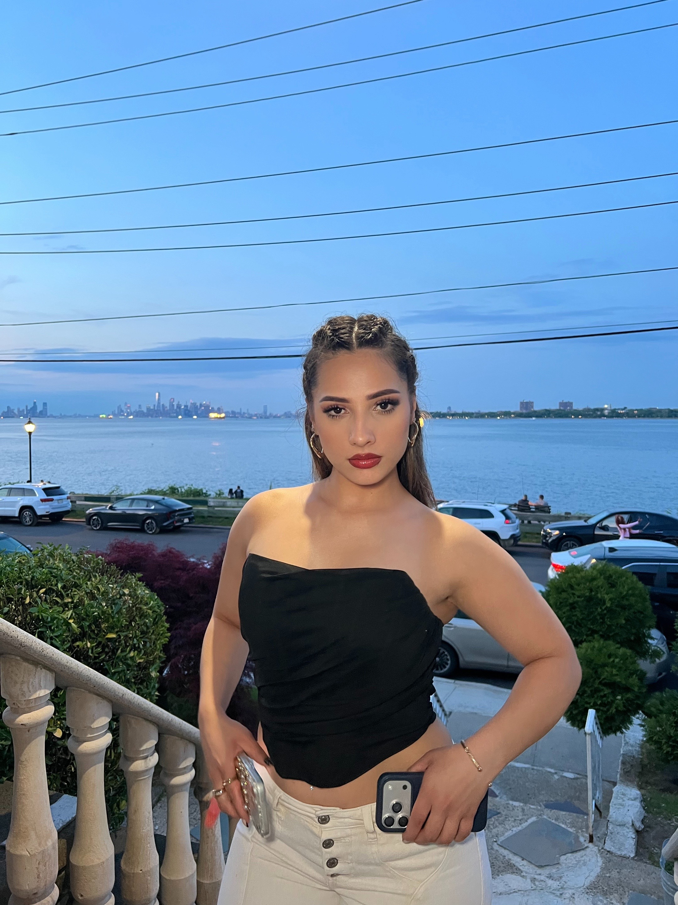 @Angjelina