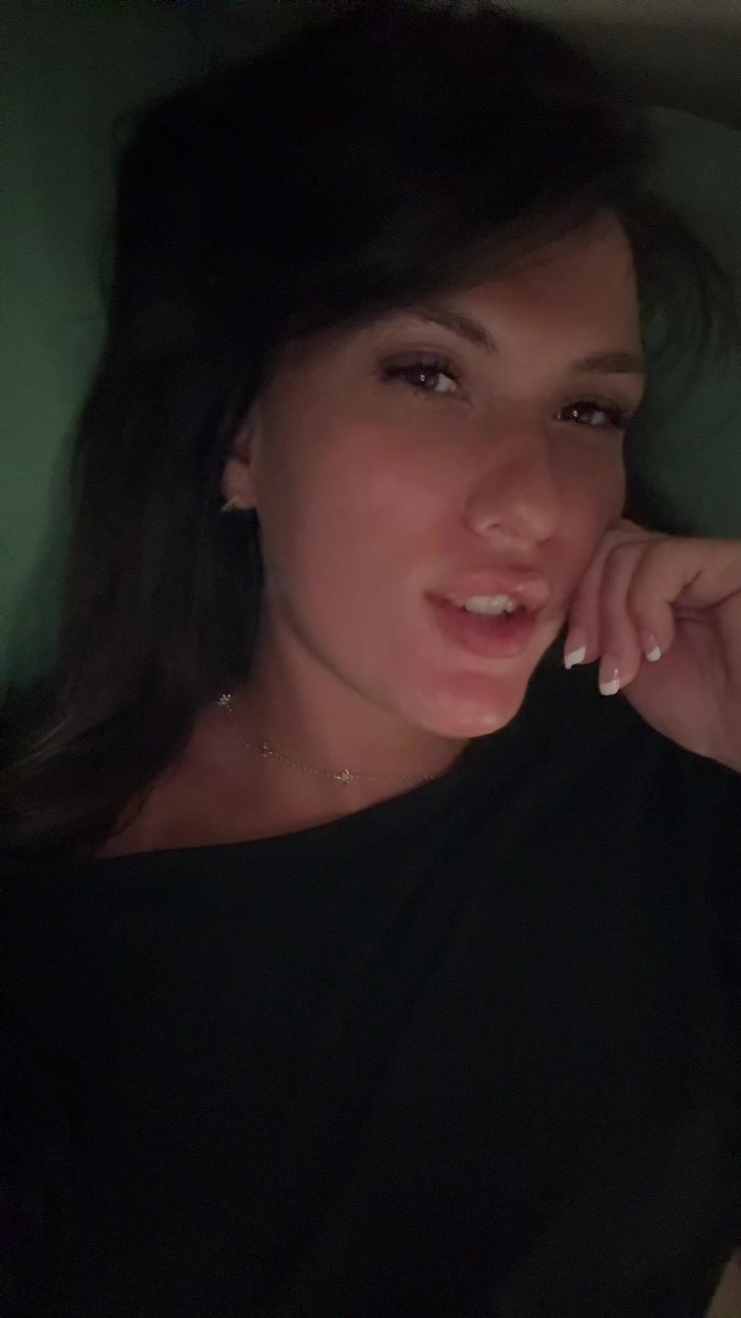 @🤟