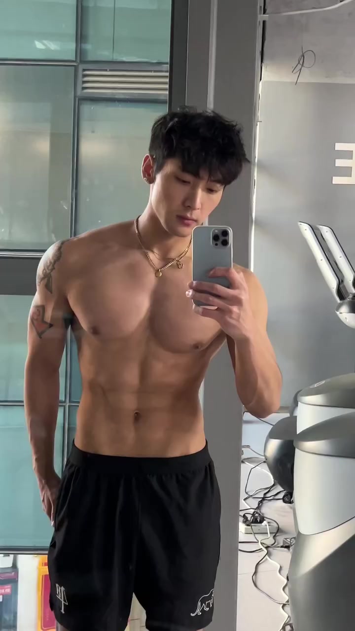 @🖤