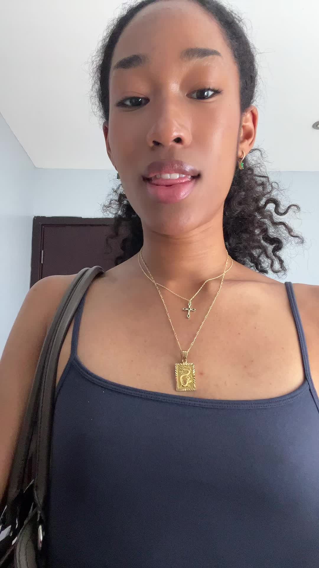 @suelynshitposts