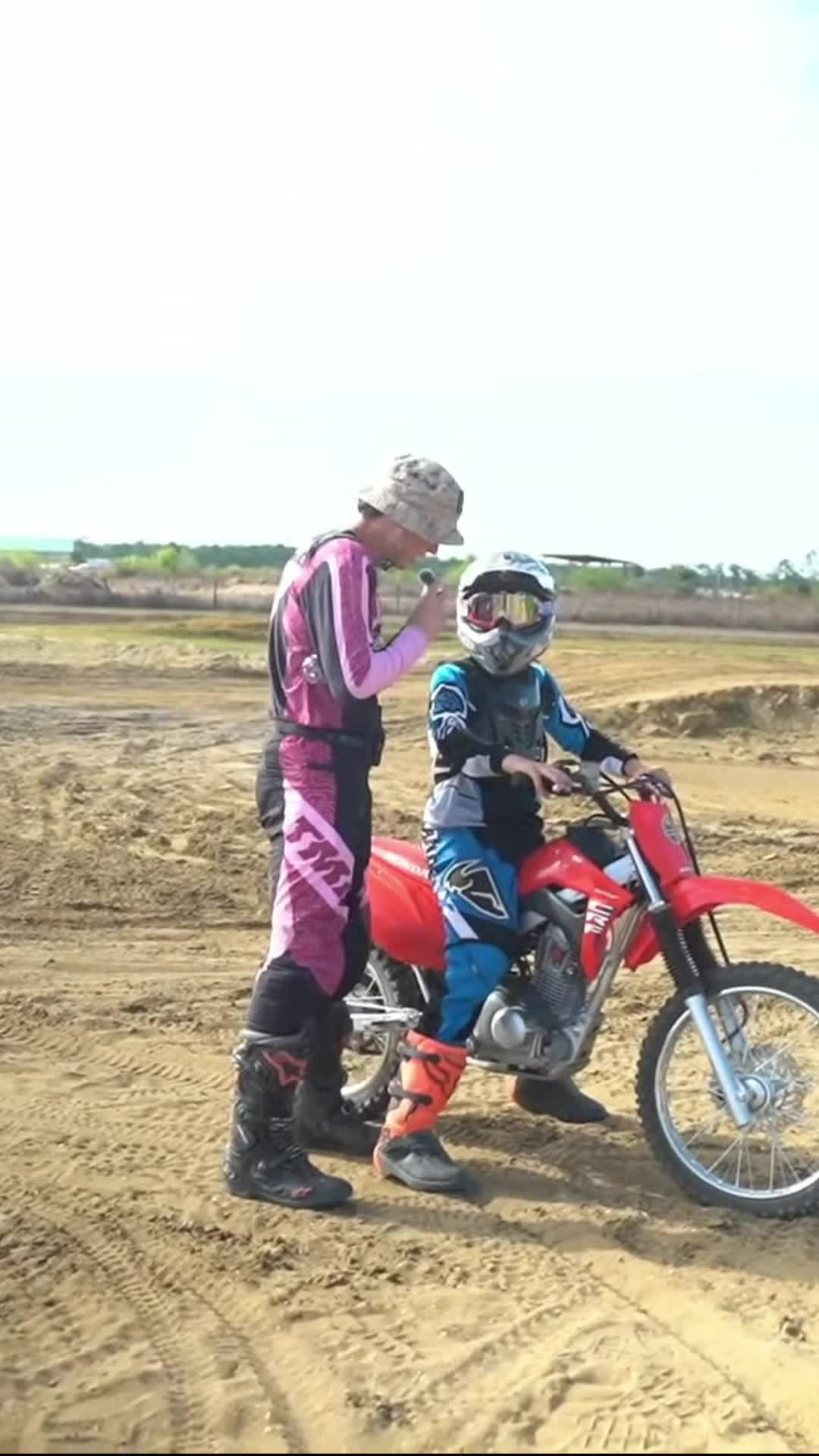 @The Moto Academy