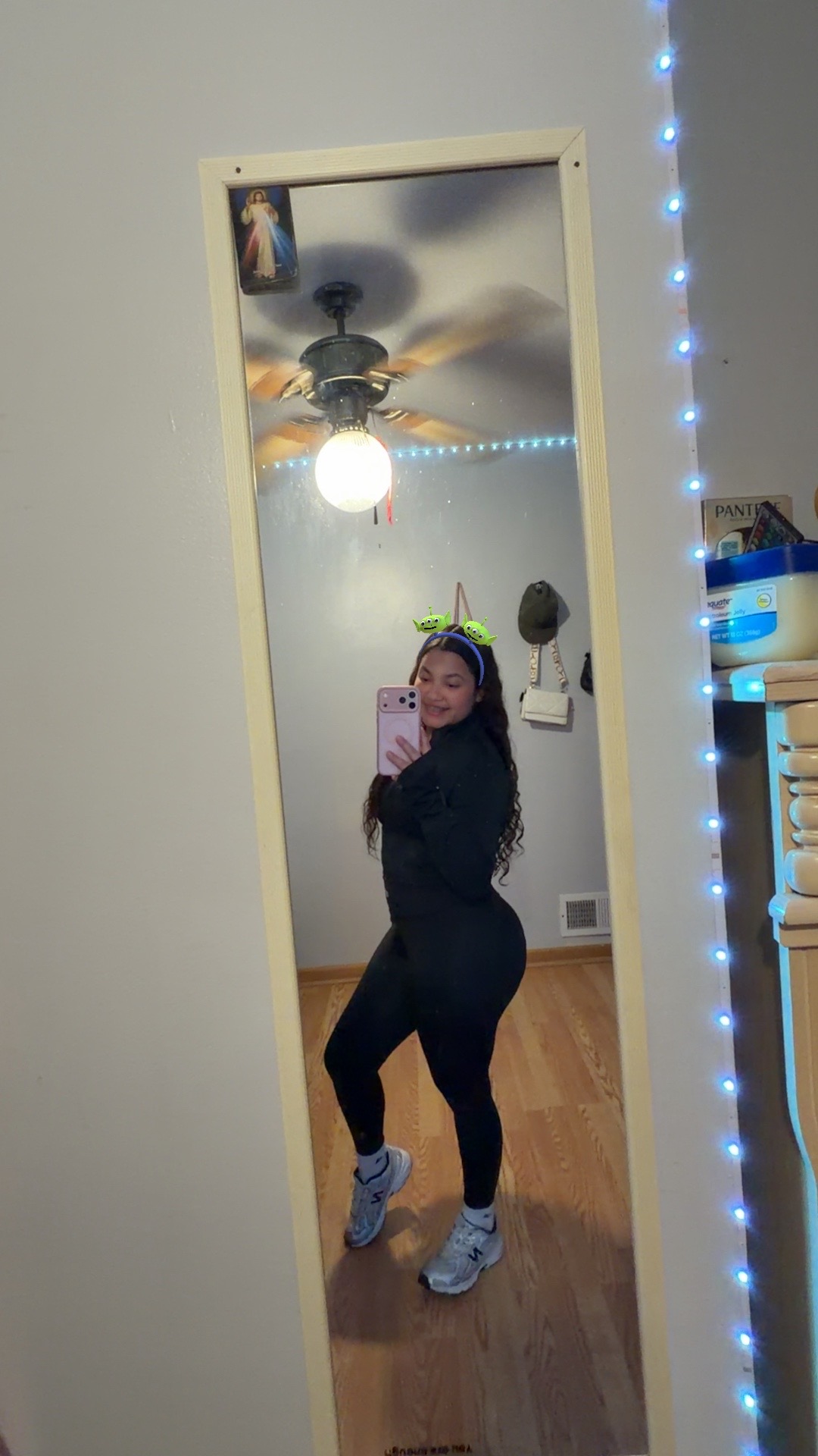 @C🦋