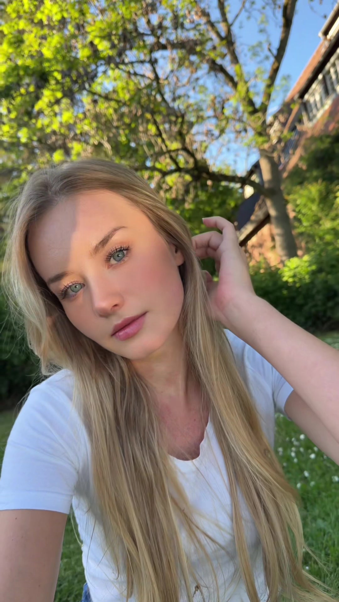 @Victoria1996