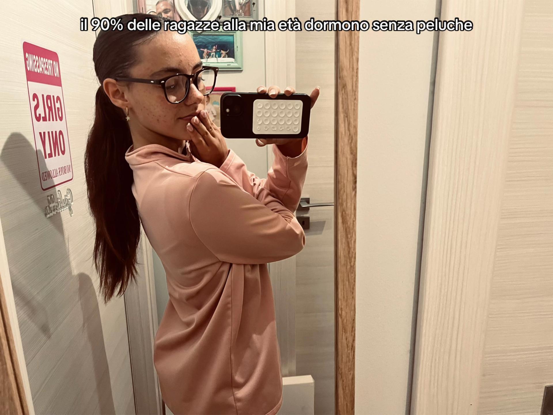 @𝐆 𝐈 𝐔 𝐋 𝐈 𝐀 🦋