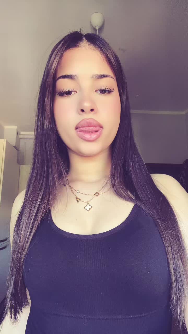 @𝓂𝒶𝓇𝒾ℯ_𝓂