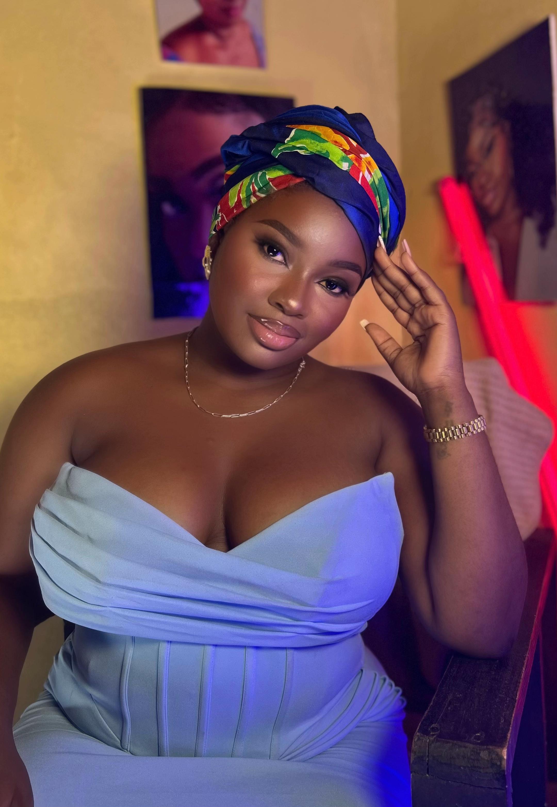 @🇨🇫MIRACULEUSE🇨🇬