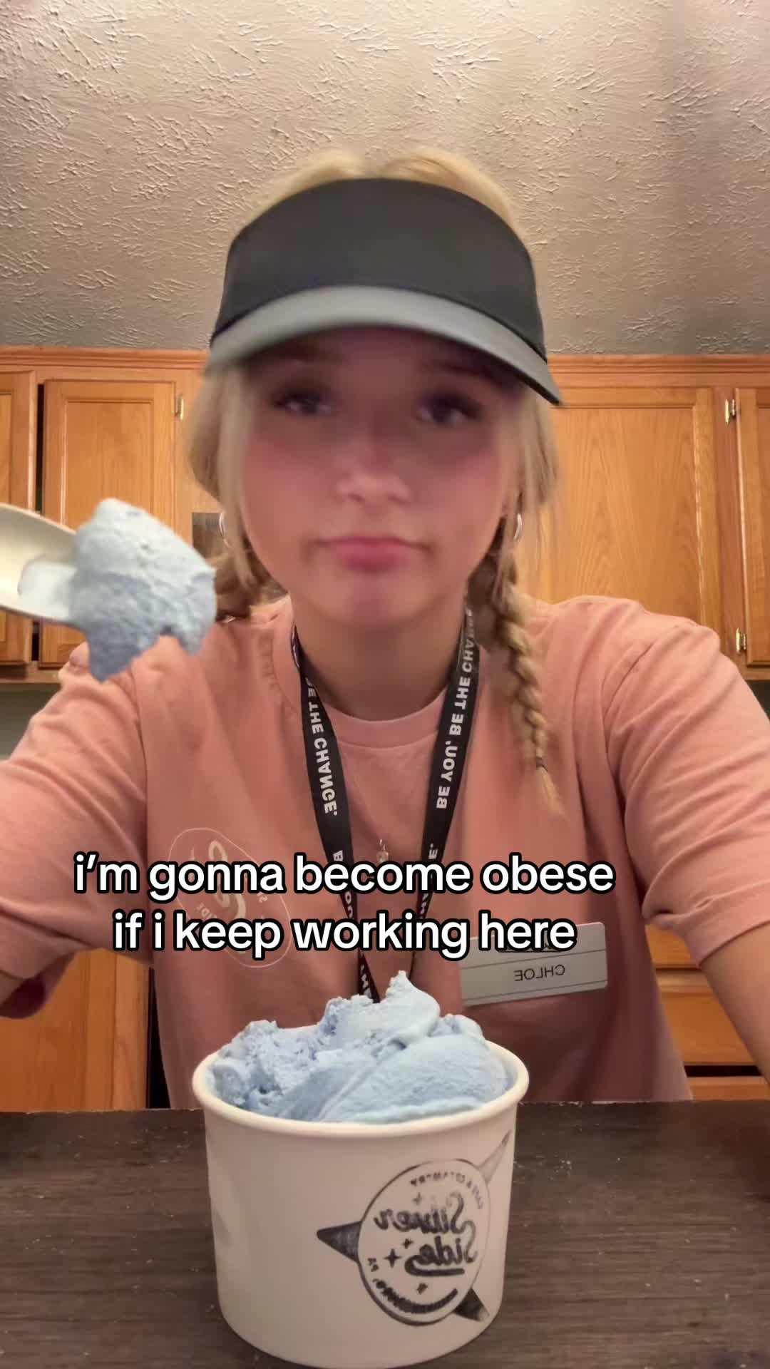 @⃟