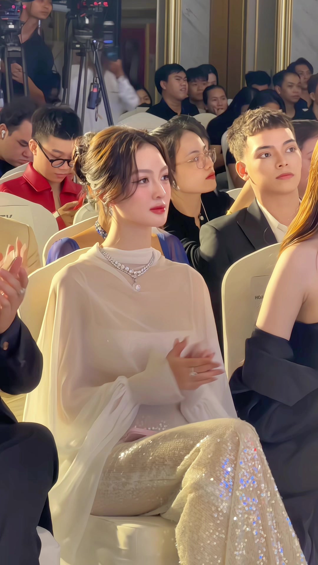 @Nguyễn Thị Cẩm Ly
