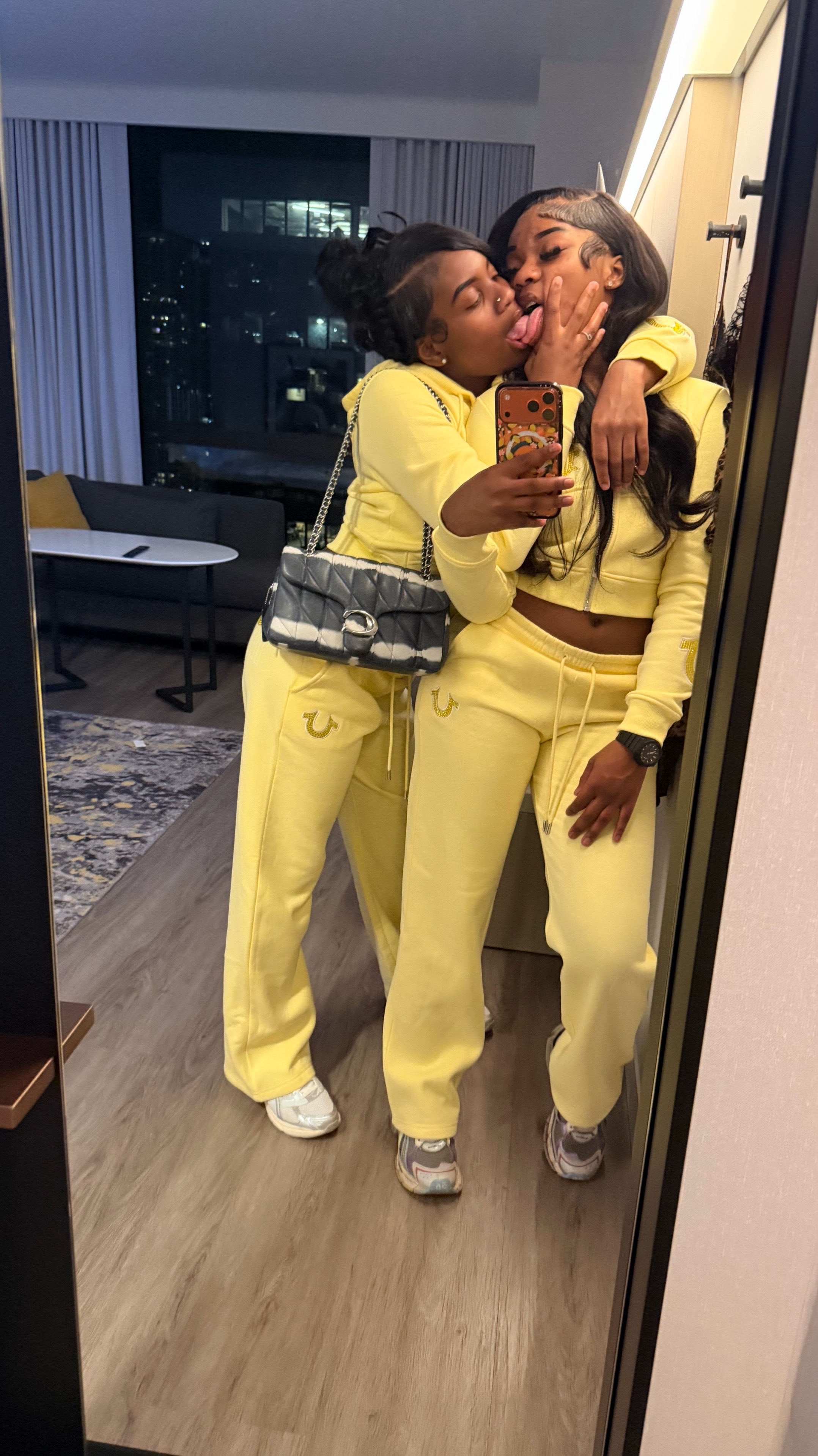@𝐌𝐬.𝐠𝐫𝐢𝐬𝐞𝐥𝐝𝐚 💚