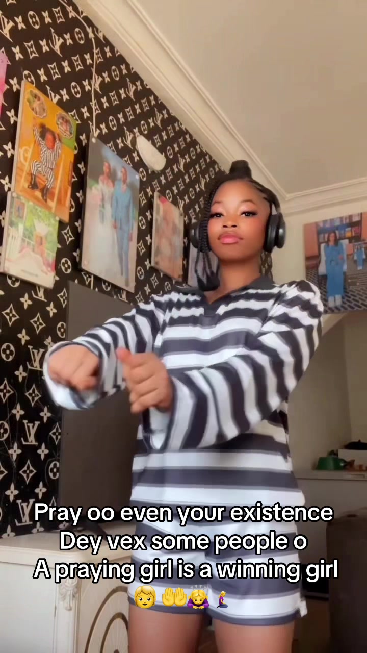 @🌸A🌸S🌸H🌸L🌸E🌸Y🌸