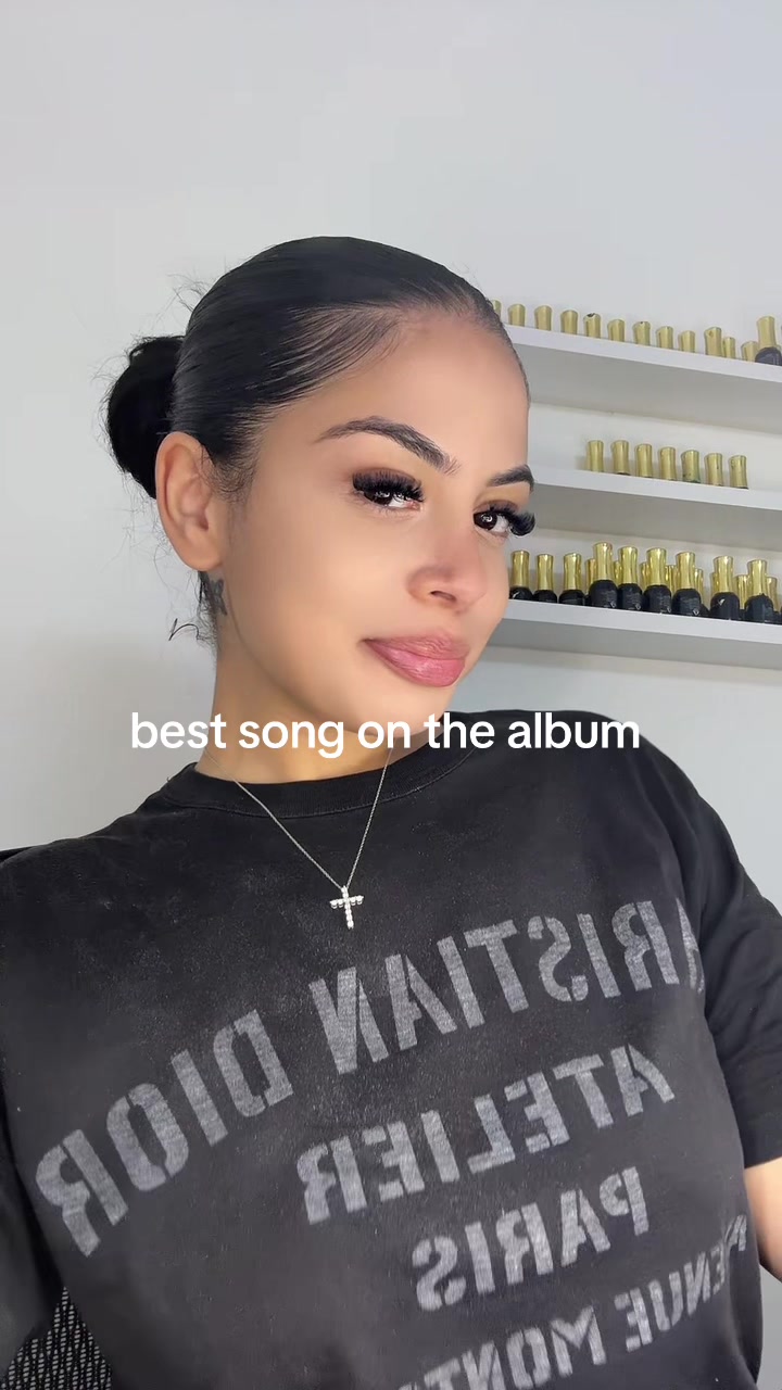 @alexandraamariev