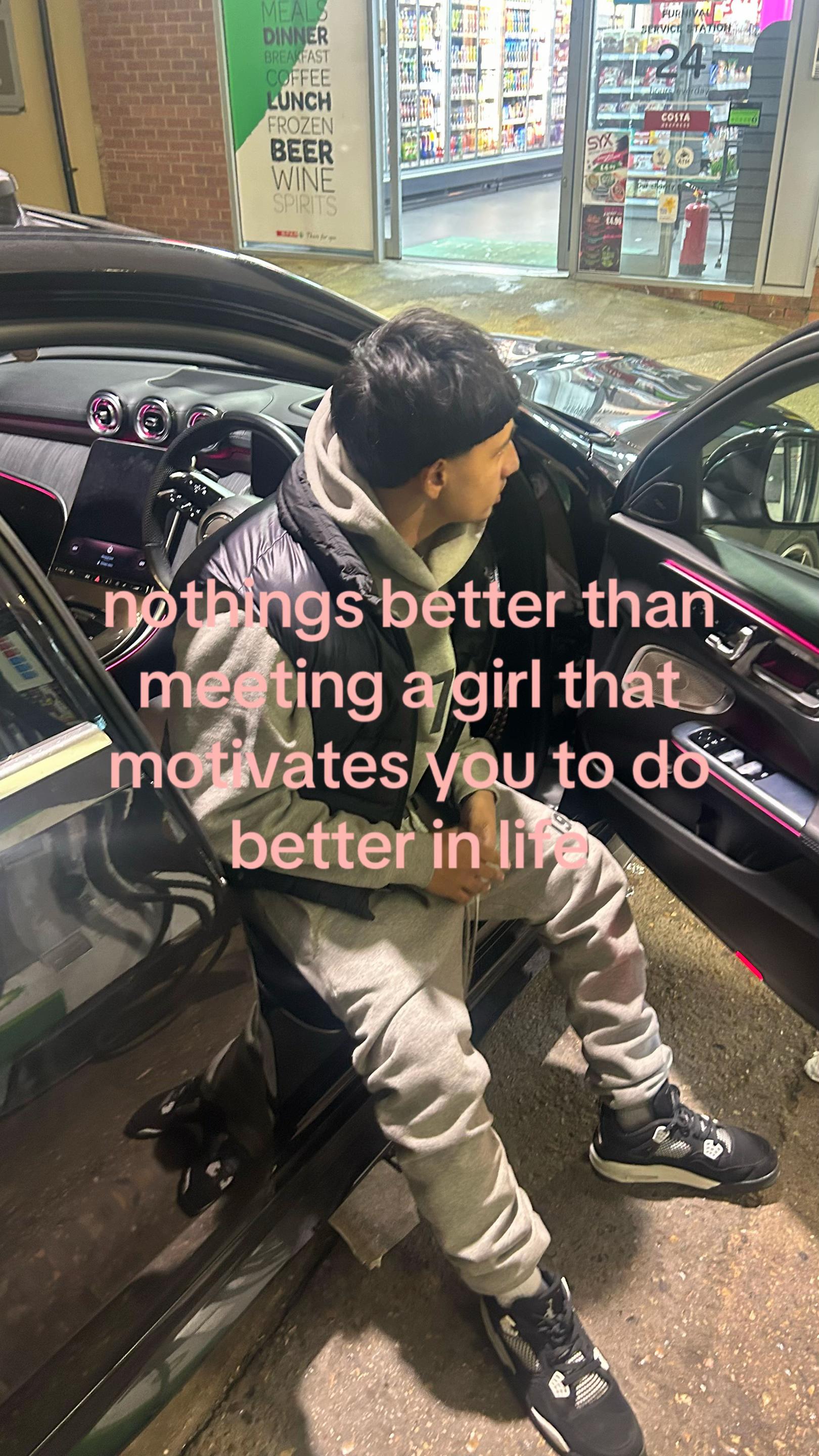 @️