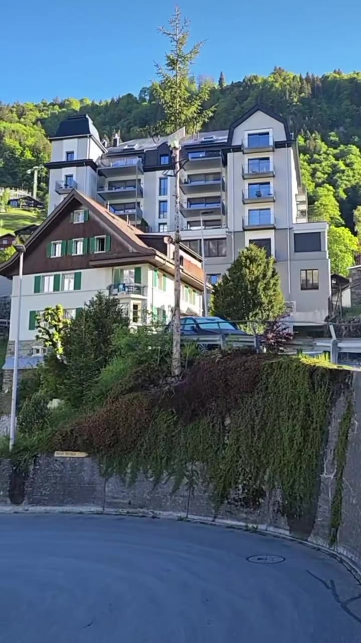 @Aashi🇨🇭 🇨🇭