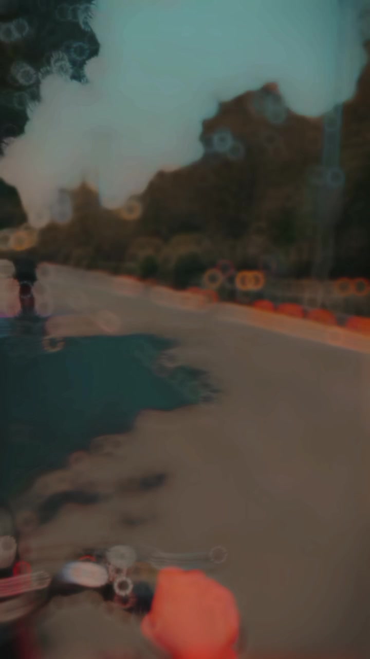 @️