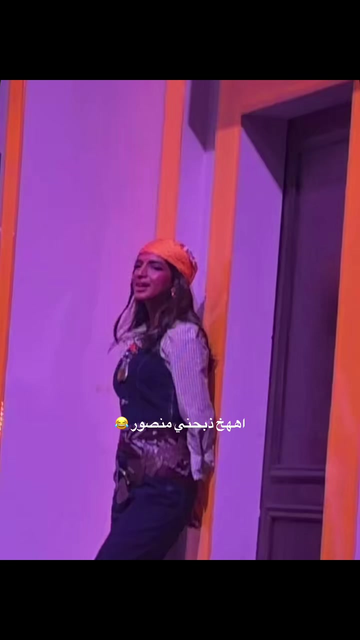 @٧