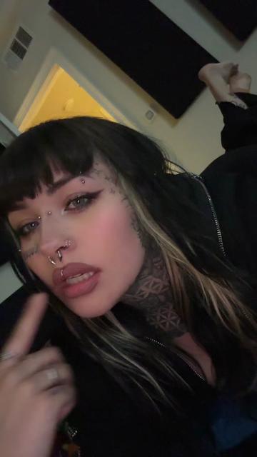 @𝔅 ♡