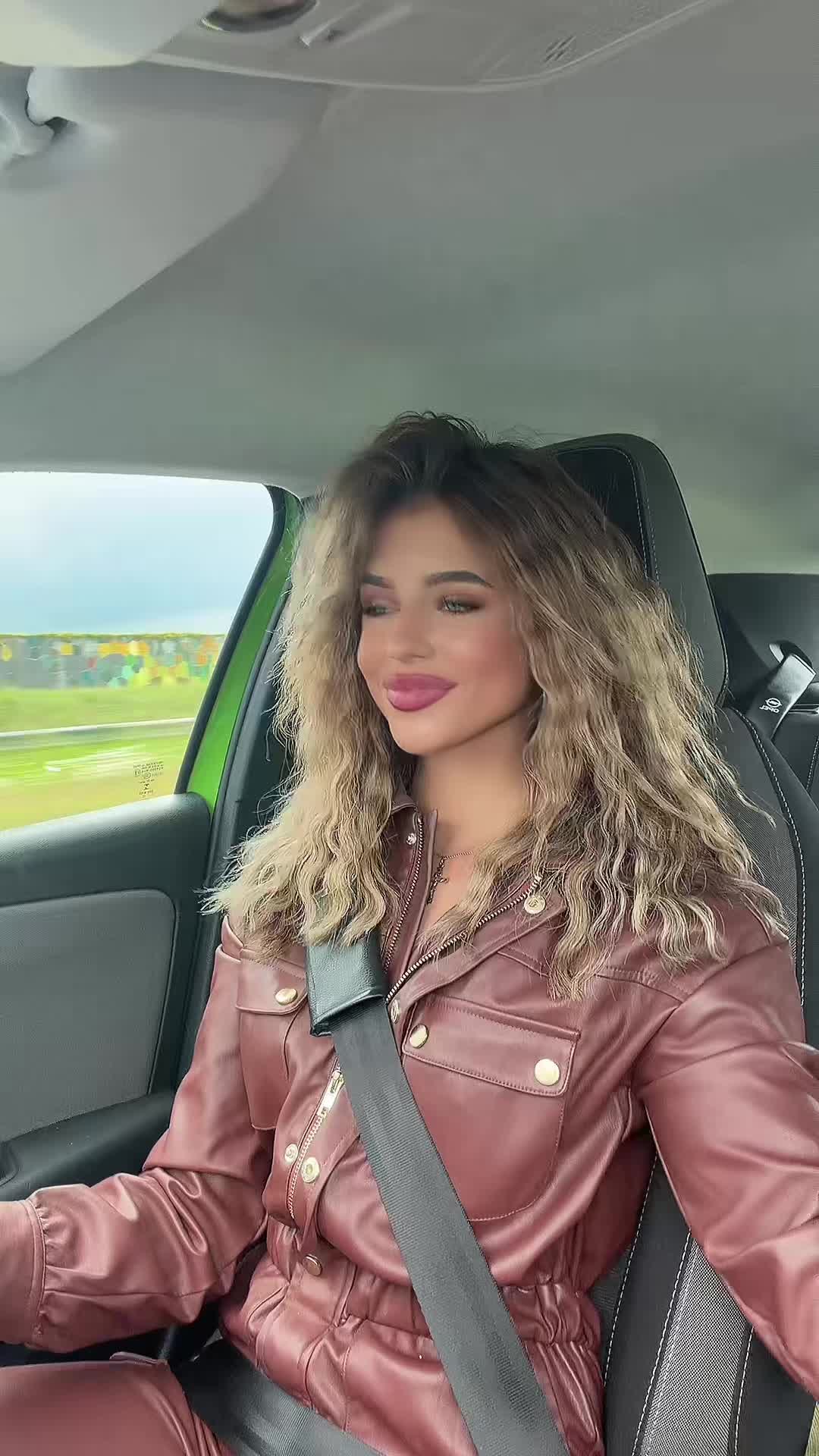 @JOYLIANA