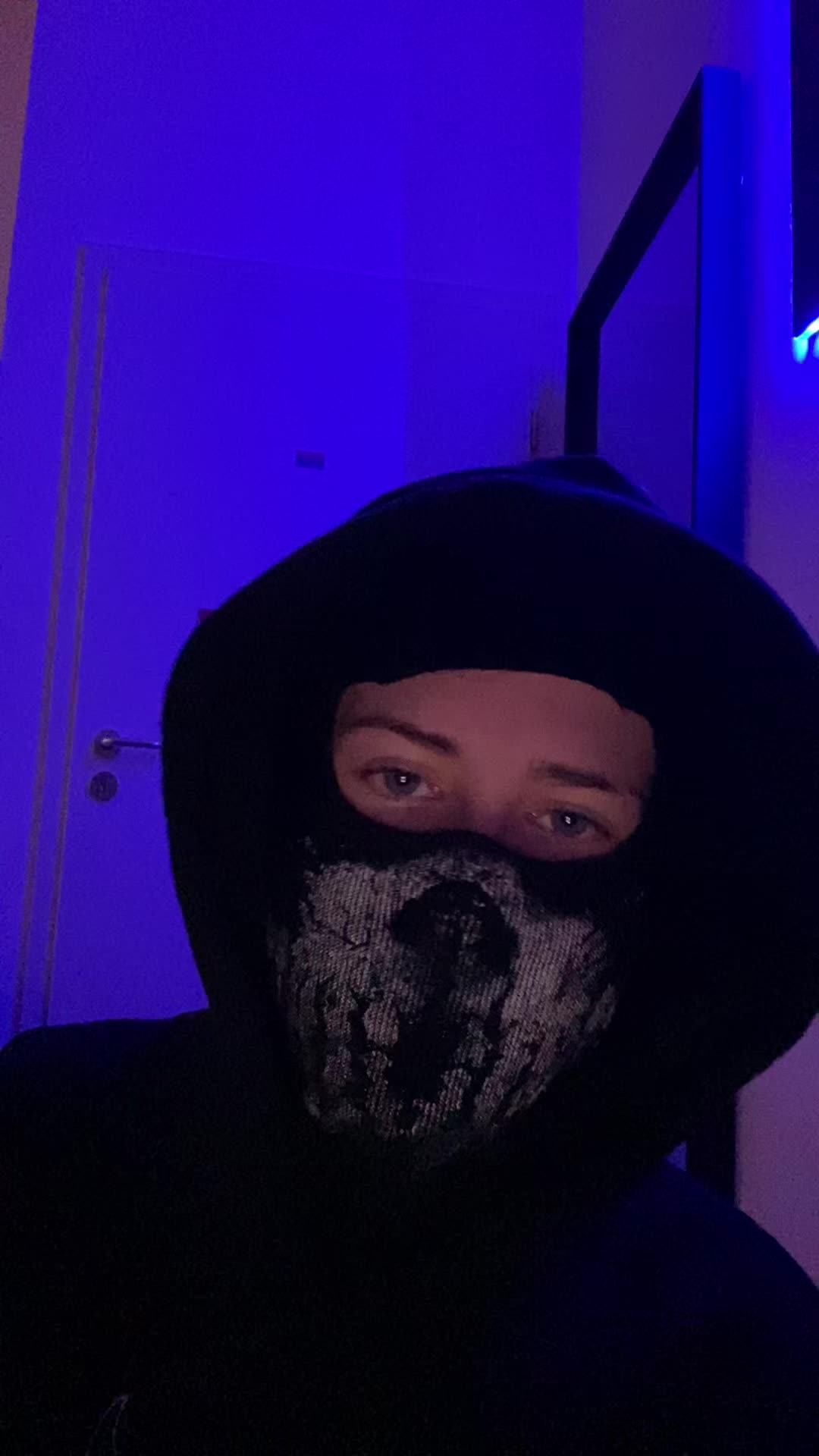 @𝕾𝖎𝖑𝖊𝖓𝖙 𝕯𝖊𝖆𝖙𝖍