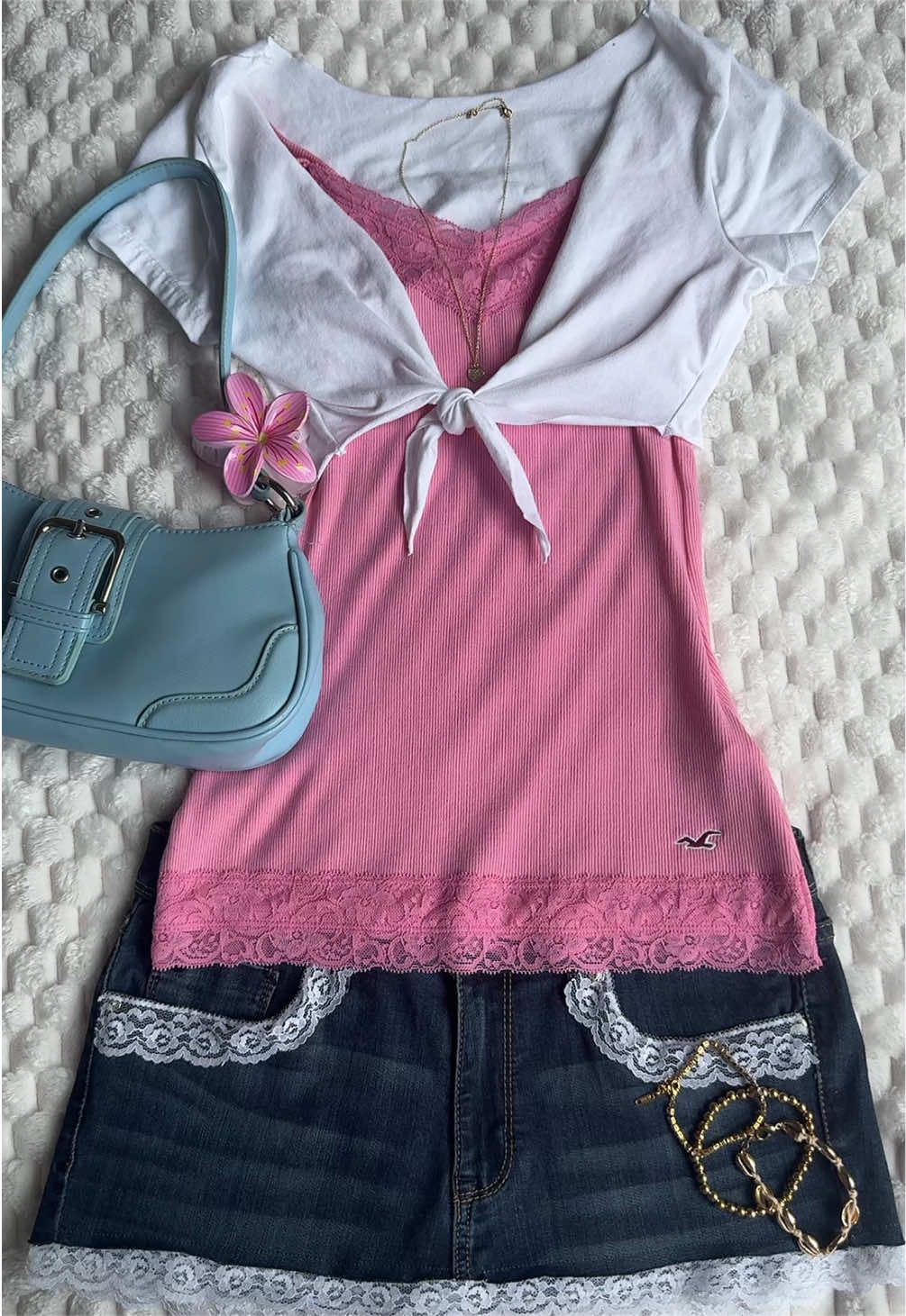 @𝒻𝒽𝒶𝒾𝓁𝒶𝓇𝒶 ♡︎