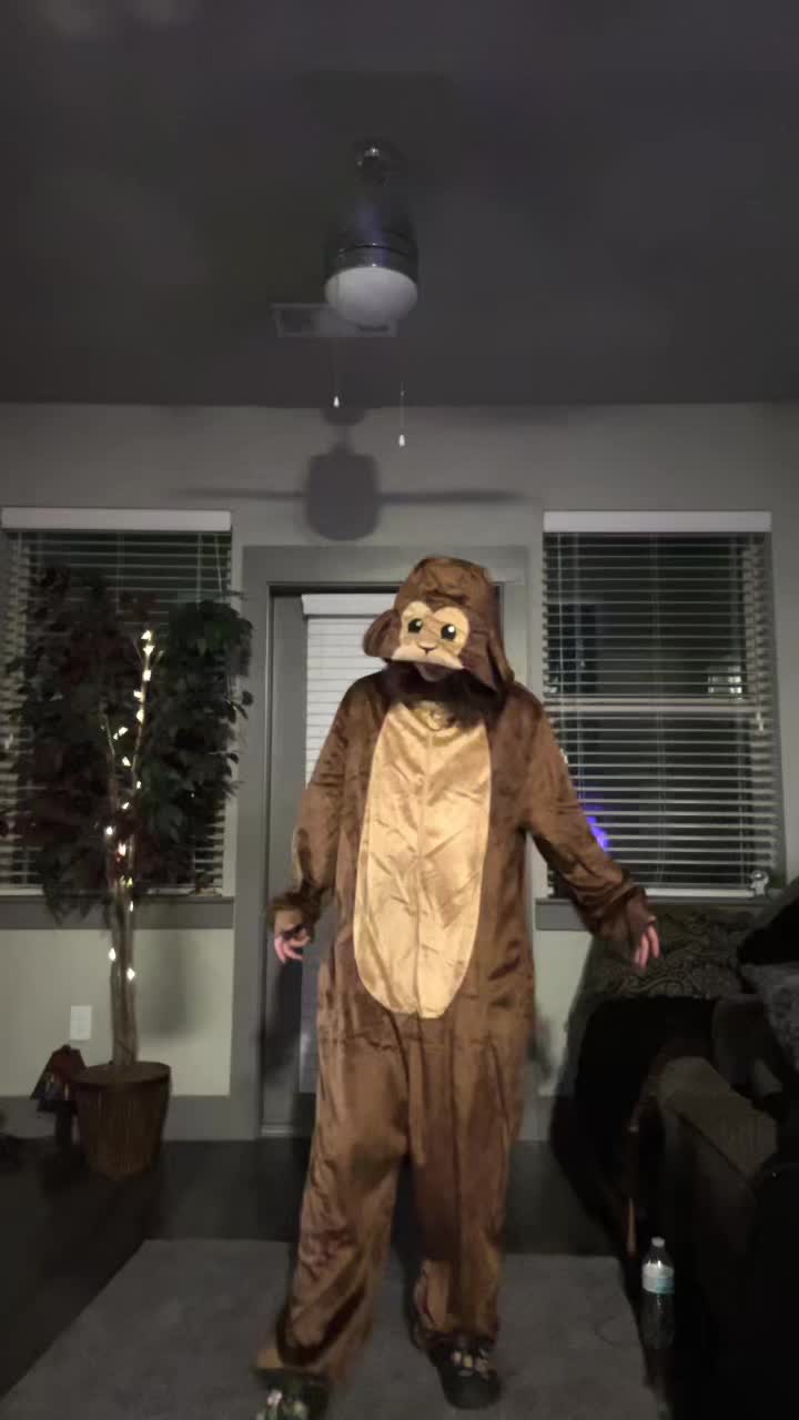 @🦦