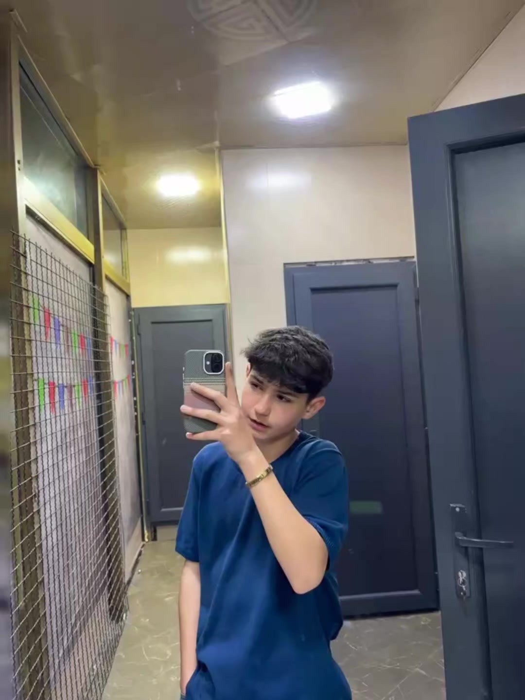 @𝐒.