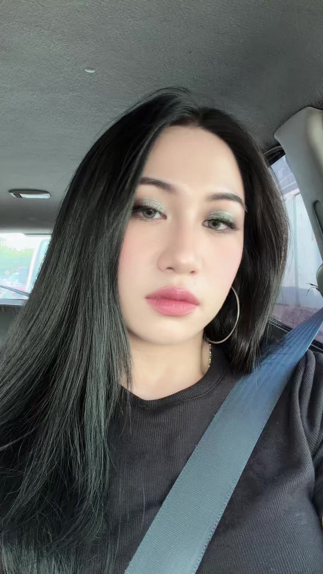 @Bella ♋️🖤