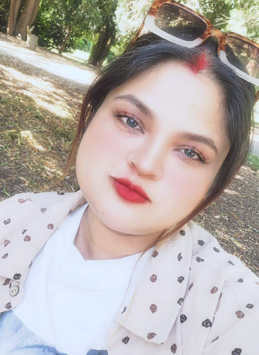 @MAAHI NEGI 👸