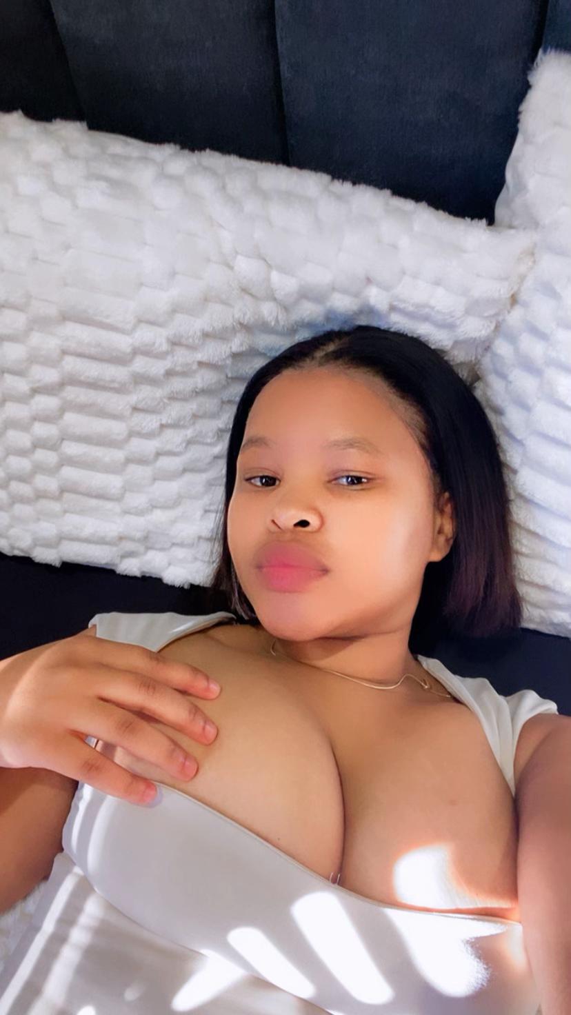 @Nikki_🌸