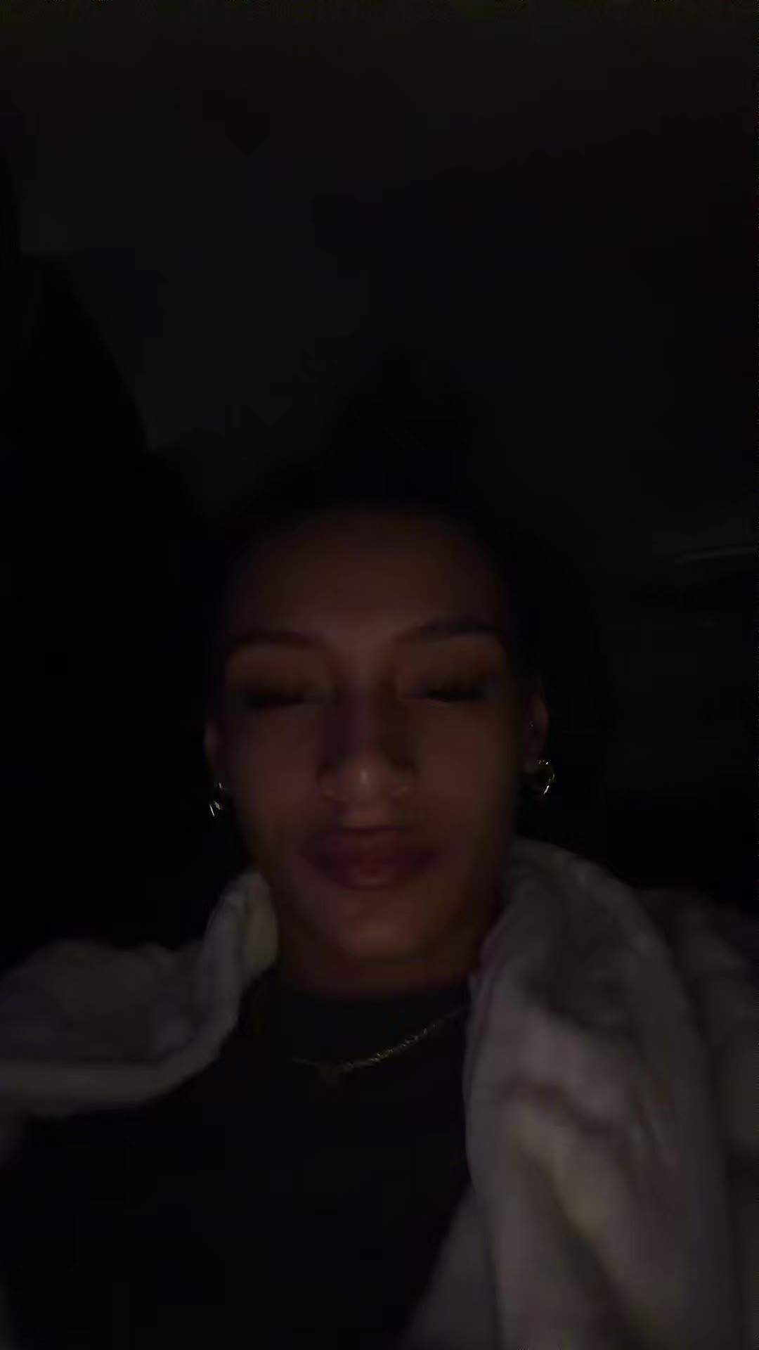 @urlocalhotweirdo
