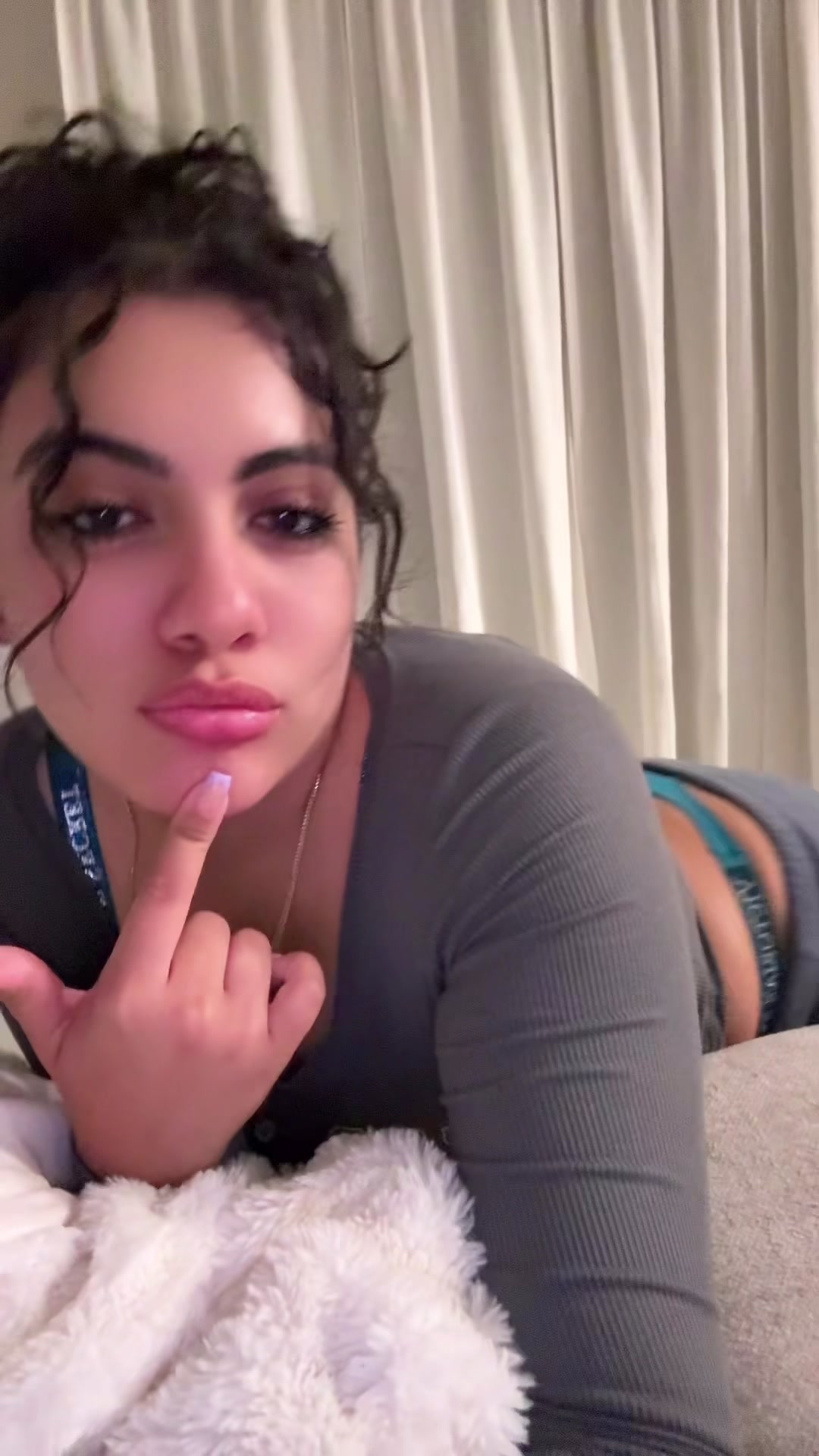 @sof&iacute;a