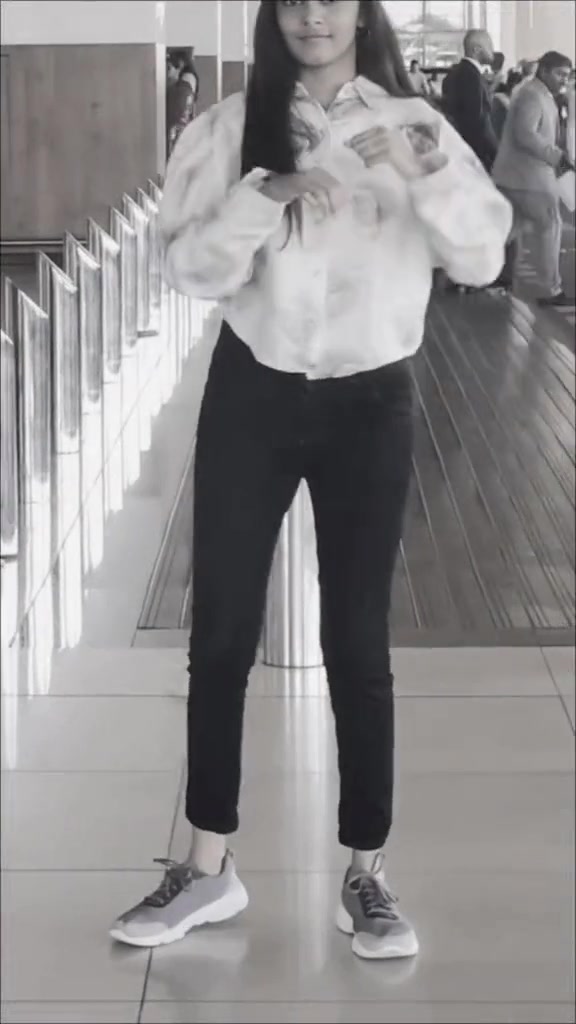 @𝐦𝐚𝐧𝐢𝐬𝐡𝐚_𝐨𝐟𝐟𝐥🍃💃