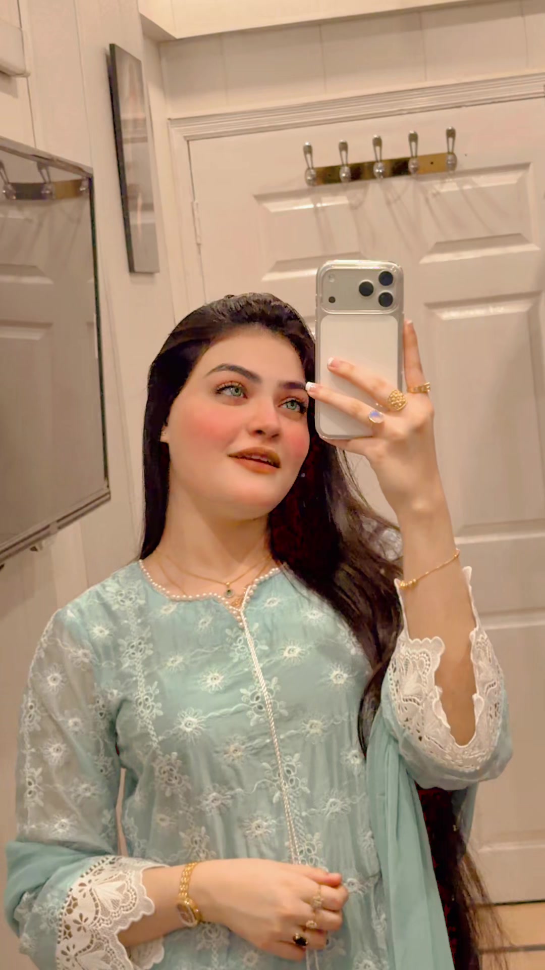 @مسکان بٹ ✨