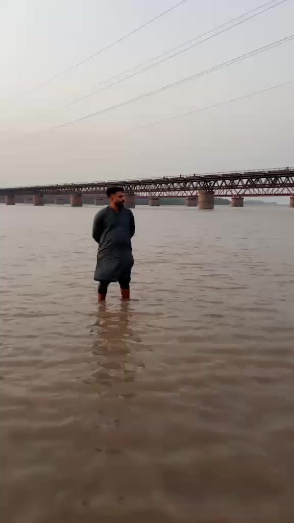 @Gujrati Munda