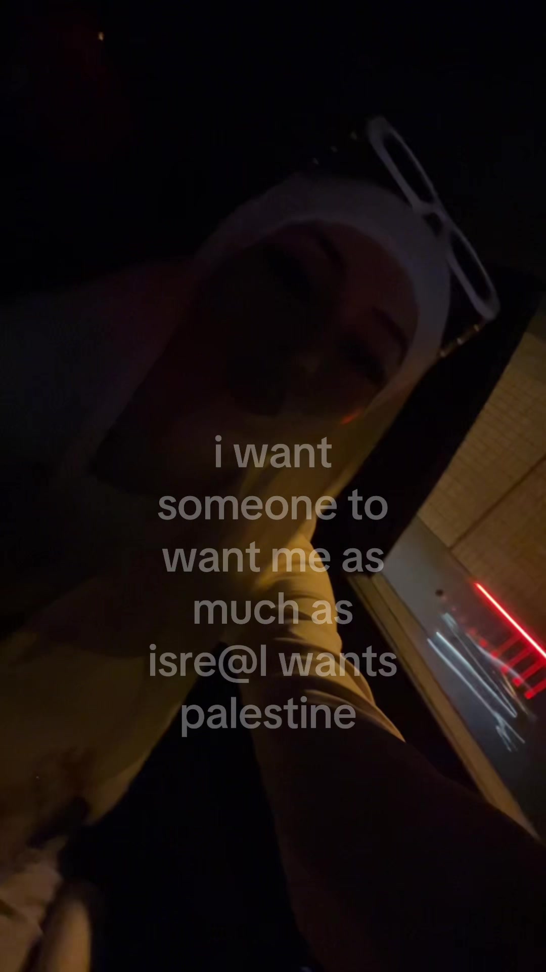 @￼