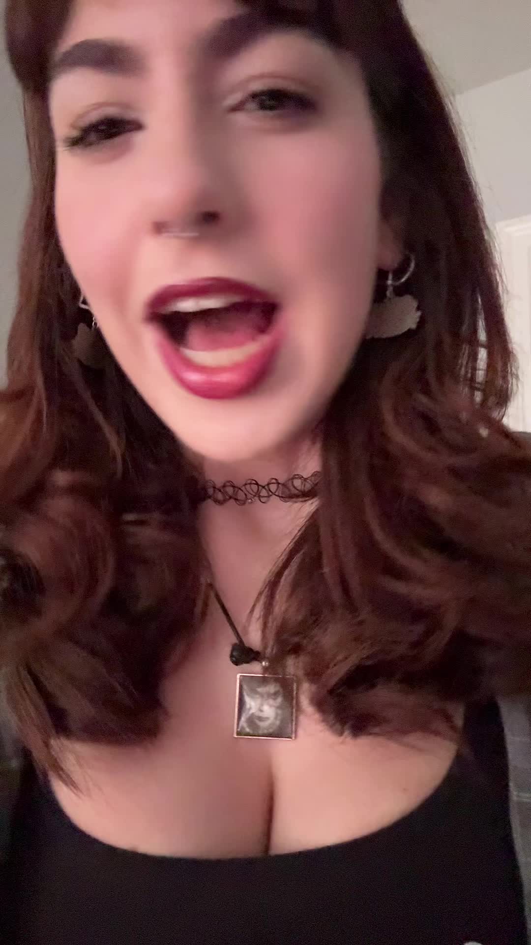 @randomcoolgirlonline