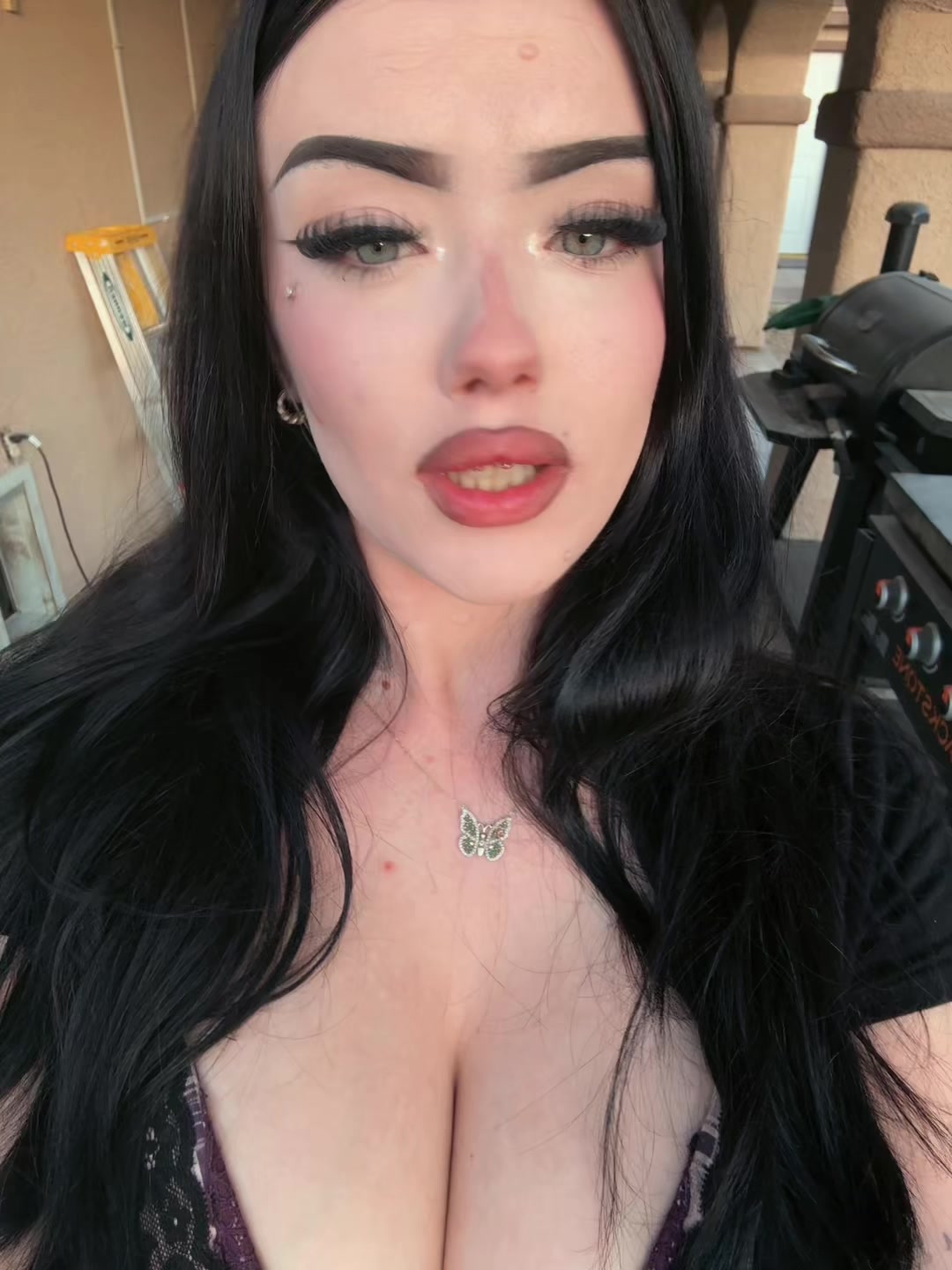@Lace