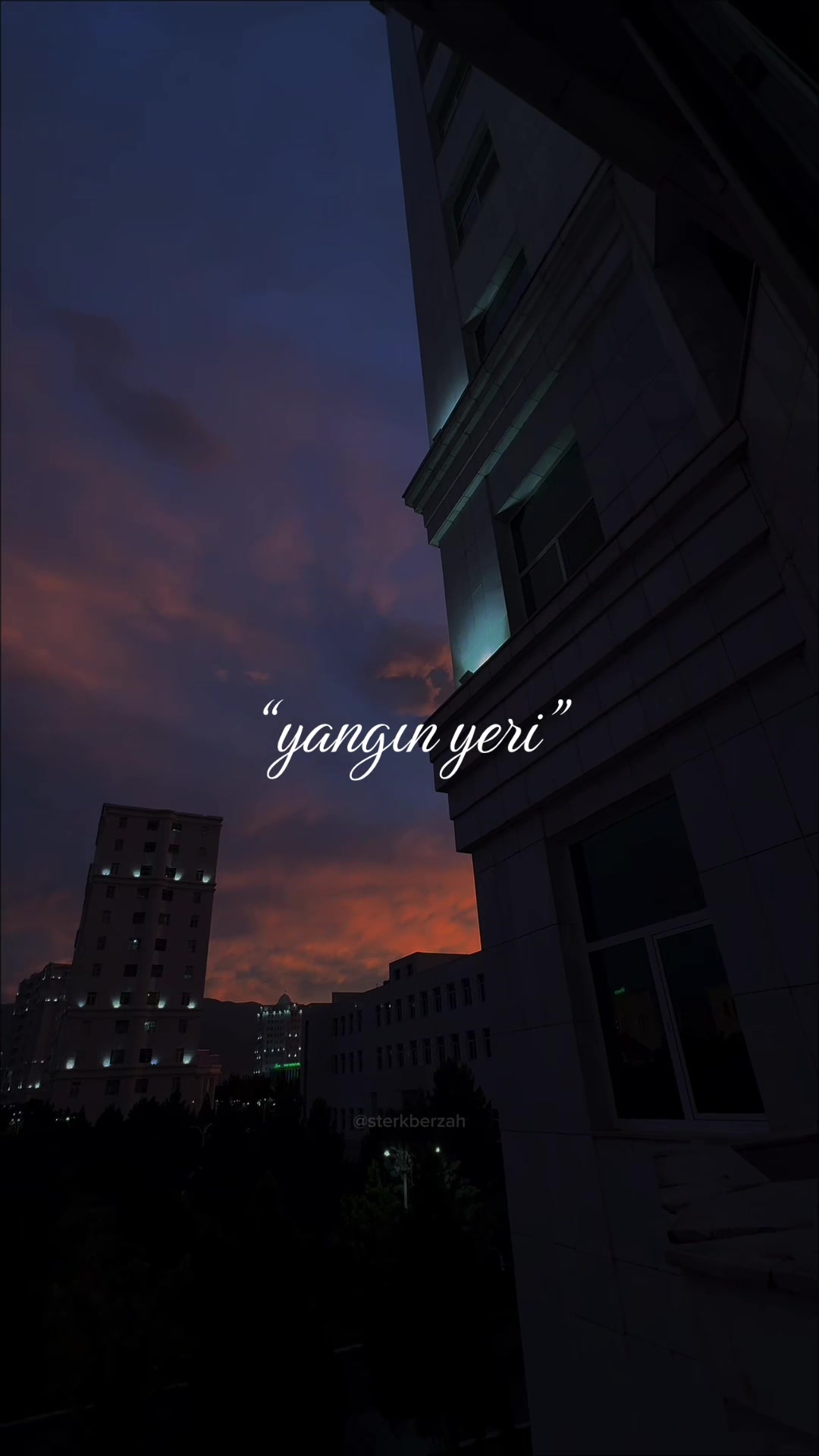 @🎧𝙬𝙝𝙞𝙩𝙚.𝙡𝙮𝙧𝙞𝙘𝙨🎧
