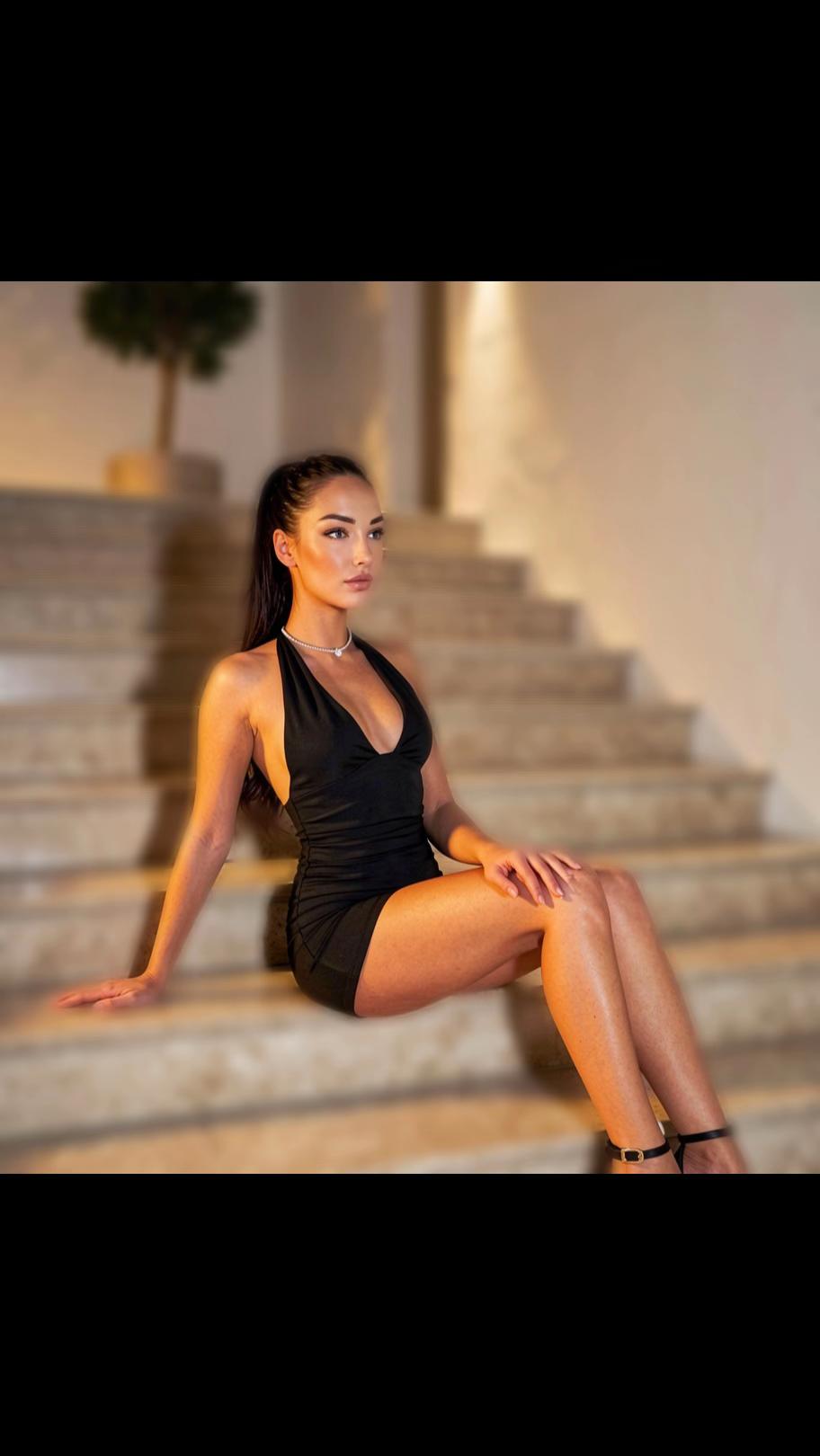 @Anna Fox🔥