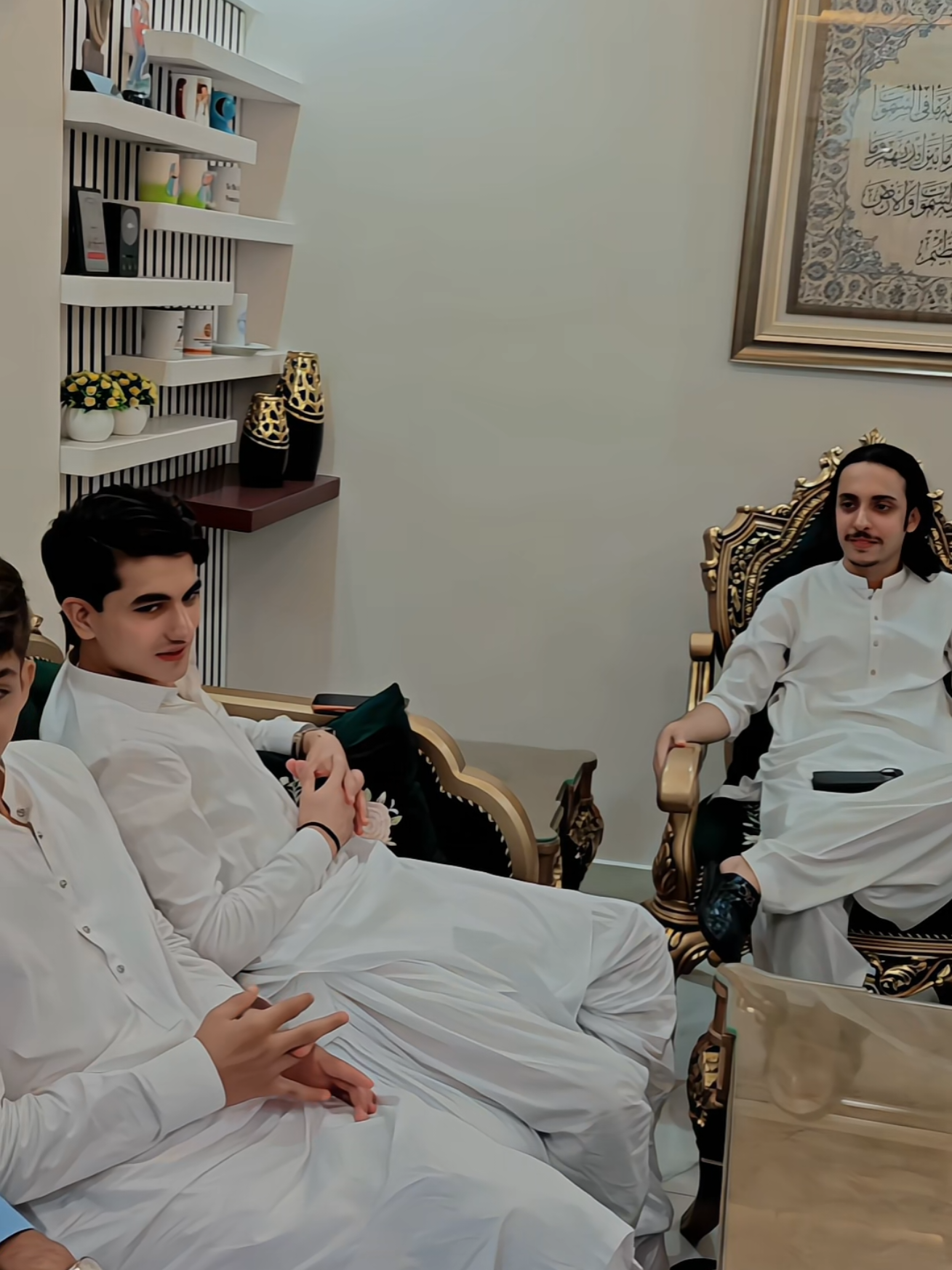 @Usman Pathan 🇱🇾