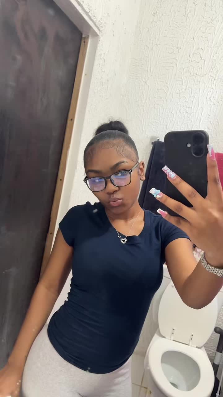 @🕶️