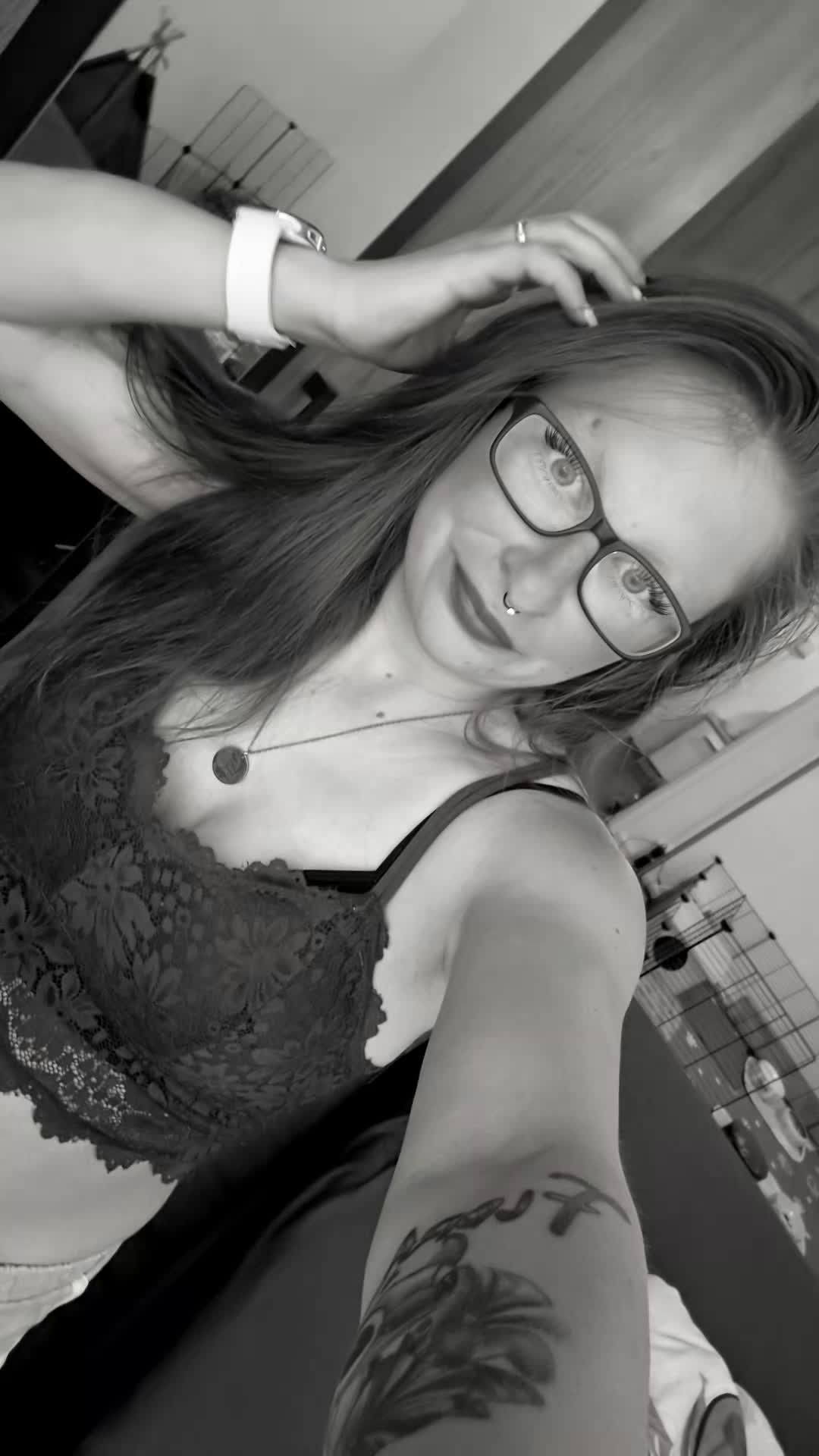 @🐰Krissy🦉💯T&epsilon;&alpha;мK&alpha;м&rho;&fnof;&epsilon;&upsilon;l&epsilon;🦉💕