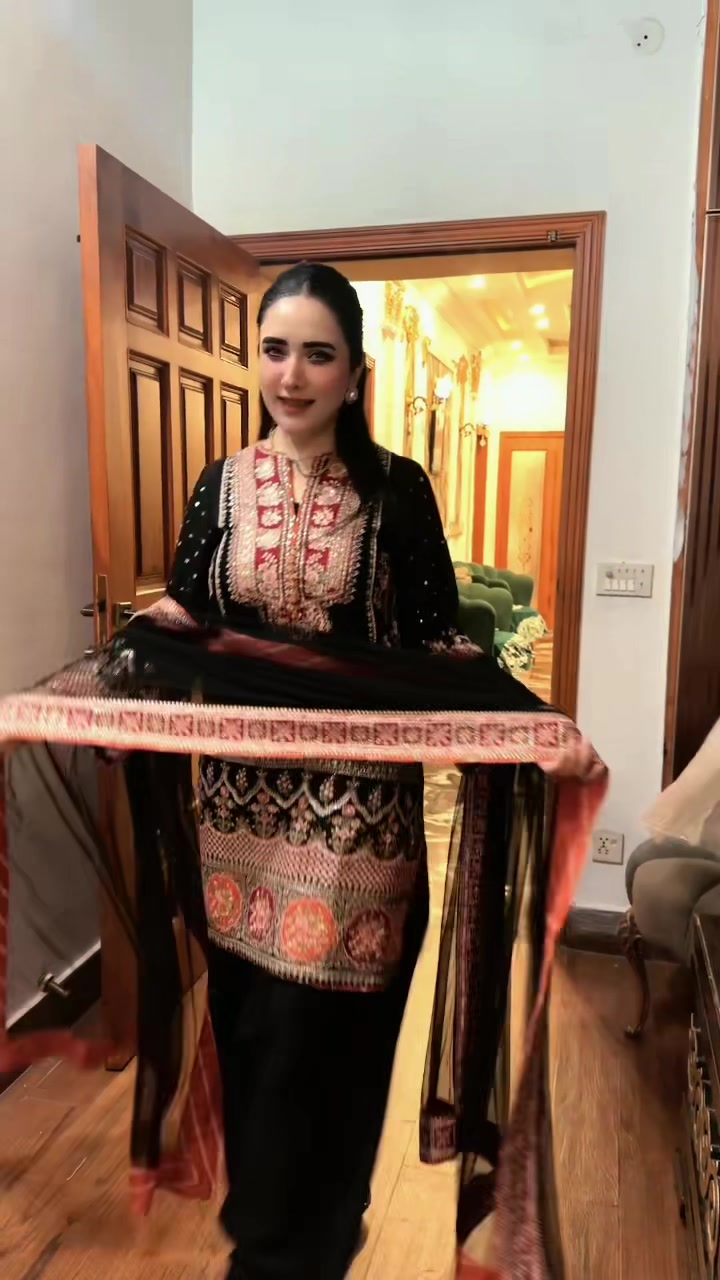 @zoyakhan487_official